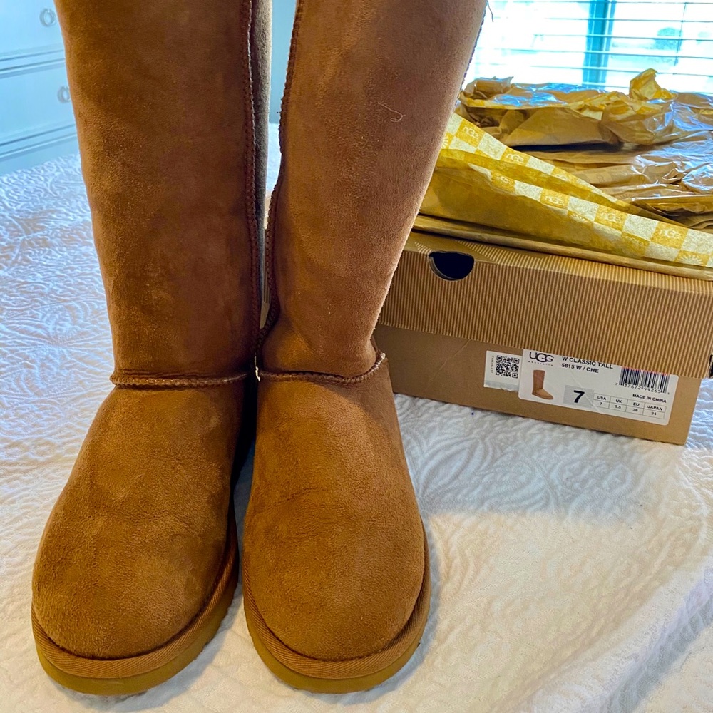 Chestnut Classic Tall Uggs